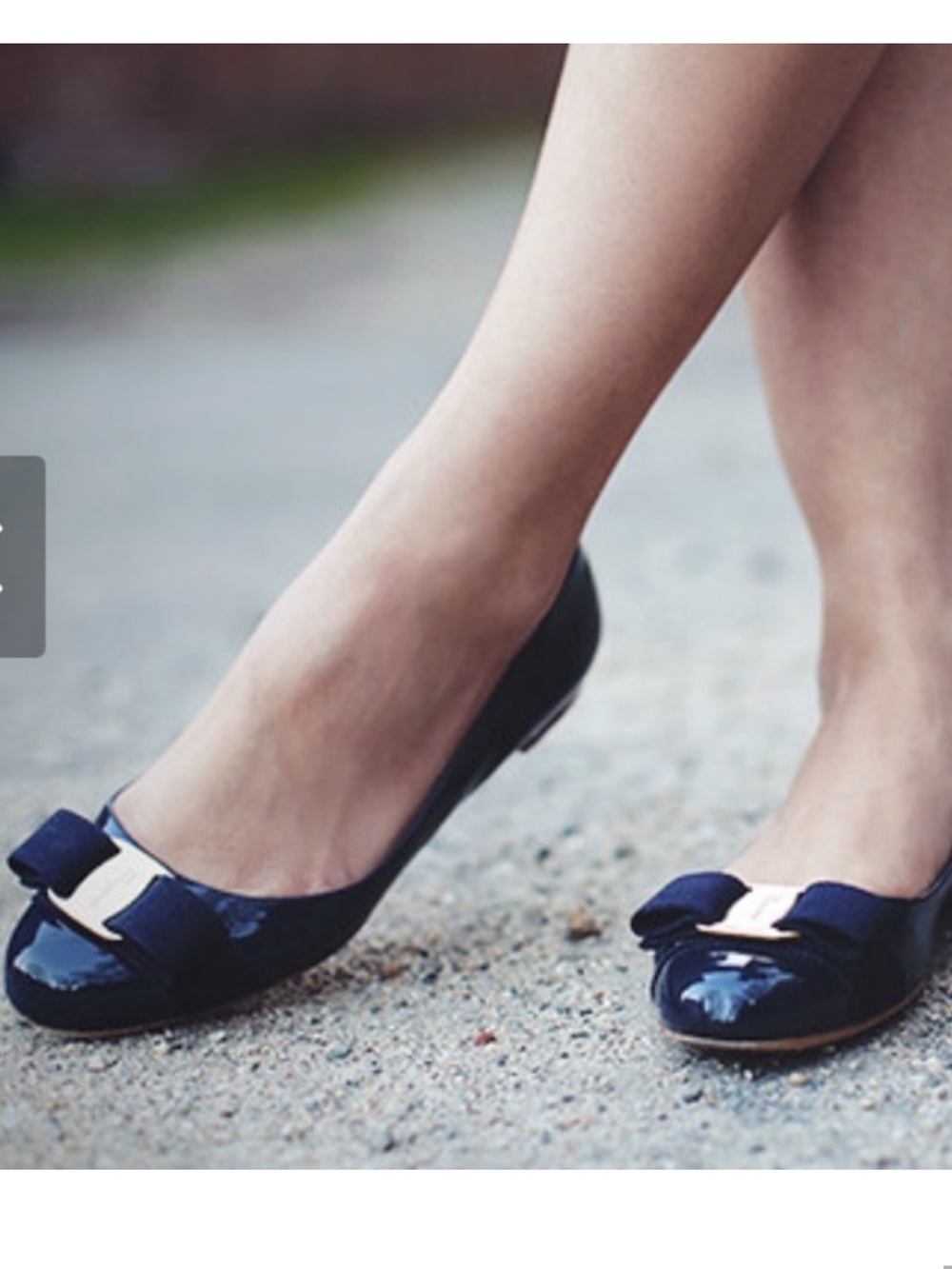 NEW Ferragamo Women Varina Bow Patent Calfskin Leather Blue Ballet Shoes, Size 7